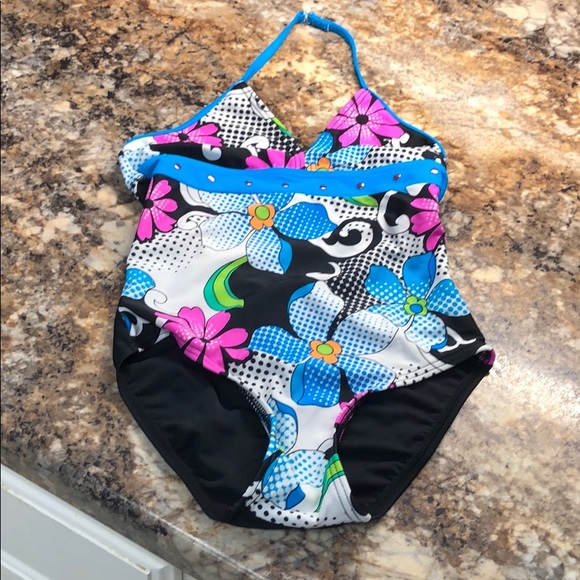 girls size 8 swimsuit